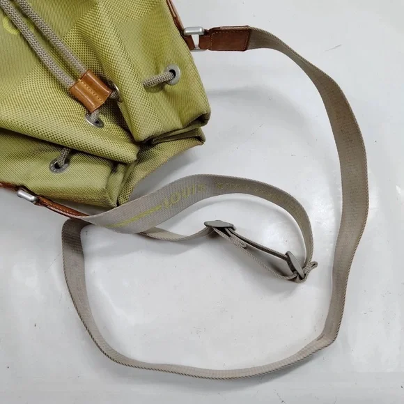 Louis Vuitton Bucket Bag - Picture 3 of 6